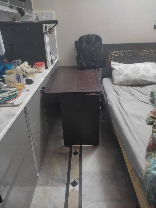 Study Table at Reasonable Price 0