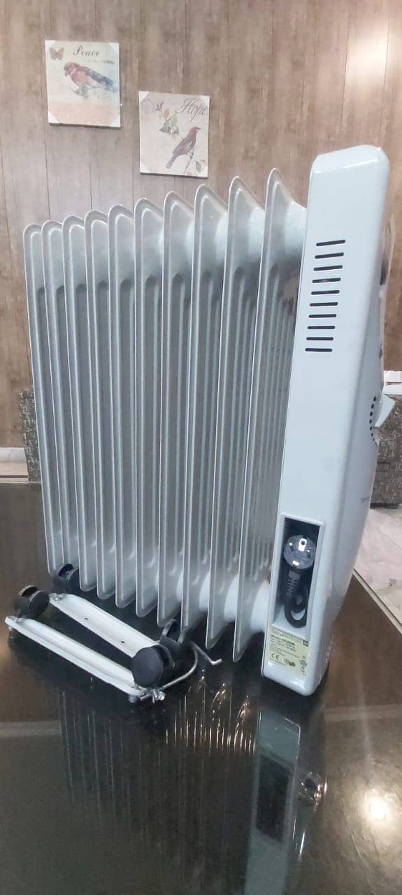 Tarrington House Oil Filled Radiator Heater 2500W 5