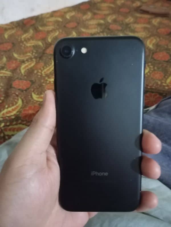 I phone 7 official PTA APPROVED 8