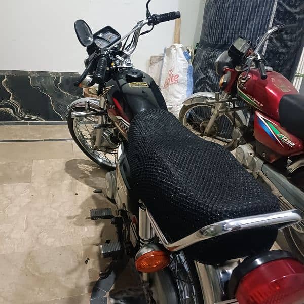 Honda CG125 6