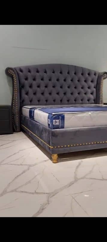 Valvet Bed set for Sale 3