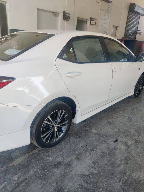 Toyota Corolla Altis 2021 Lush Condition 10