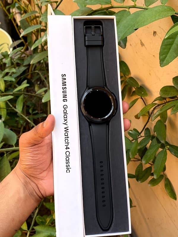 Samsung Galaxy Watch 4 Classic 1