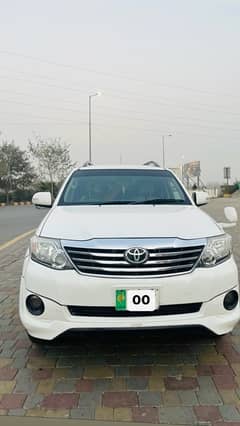 Toyota Fortuner V 2015