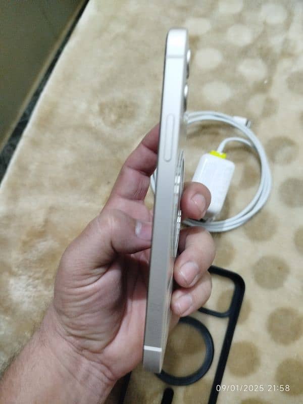 Iphone 12 128gn pta approved 100%BH 10/10 Condition 3