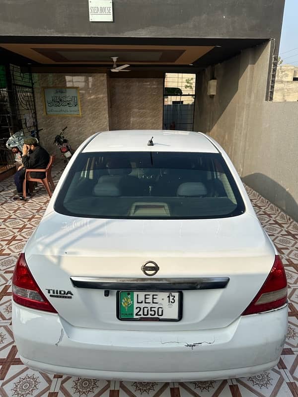 Nissan Tiida 2007 3