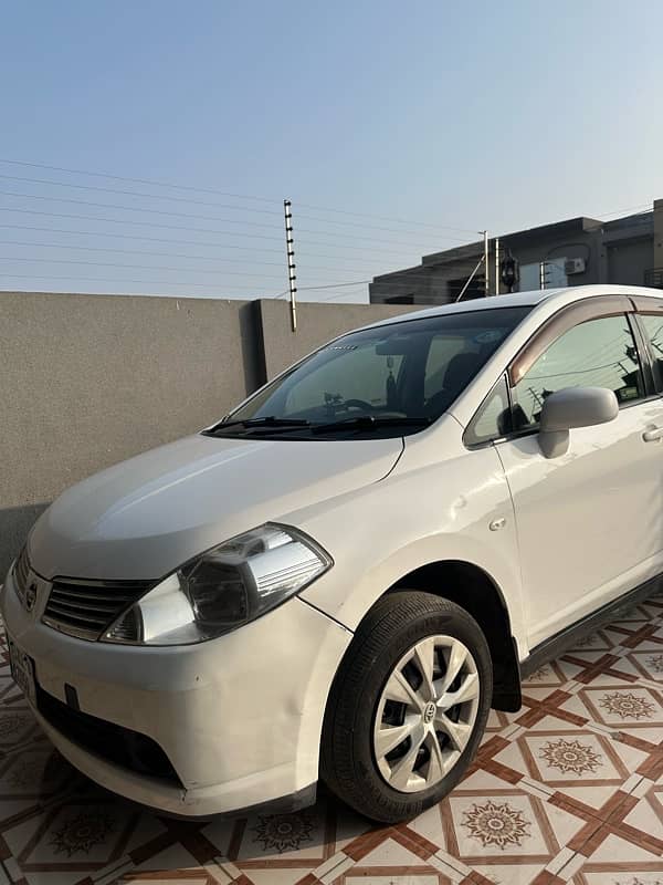 Nissan Tiida 2007 8