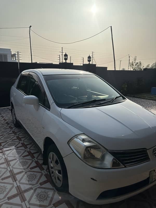 Nissan Tiida 2007 9