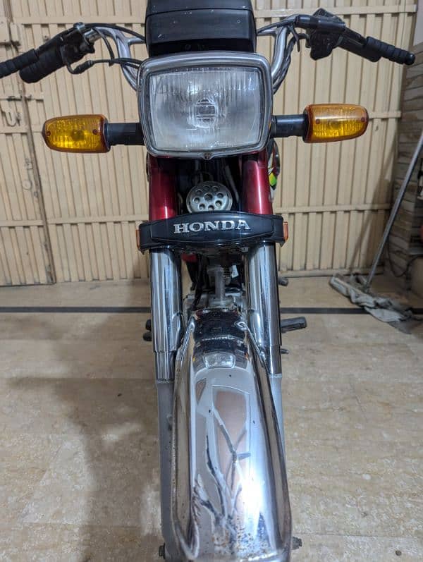 Honda CD 70 2023 6