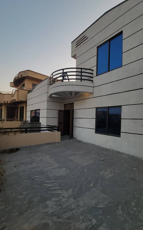 14 Marla very good place very beautiful hot location house for rent available in CBR Town Islamabad 2