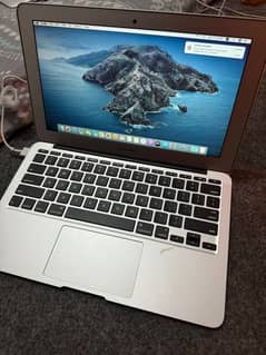 MacBook Air 2015 11inch Core i5 processor  Ram 4 GB  Ssd 128 GB