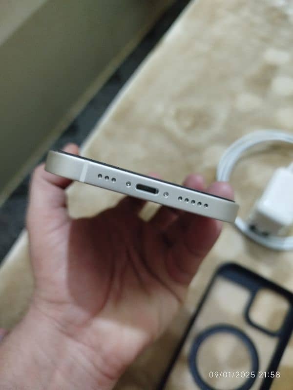 iPhone 12 128gb PTA Approved 10/10 Condition 4