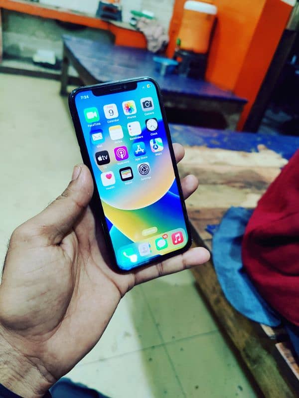 iPhone X 64GB PTA 2