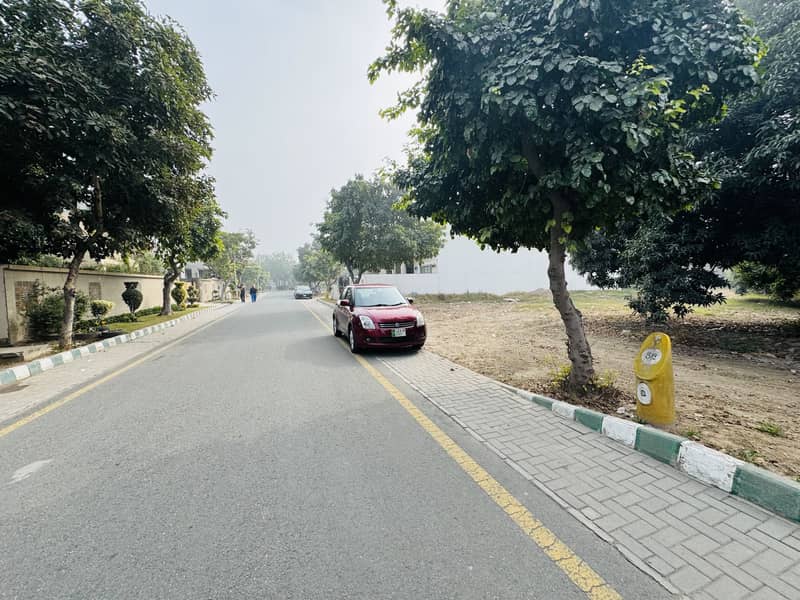 10 Marla Residential Plot For Sale In Nishter Block Bahria Town Lahore 1