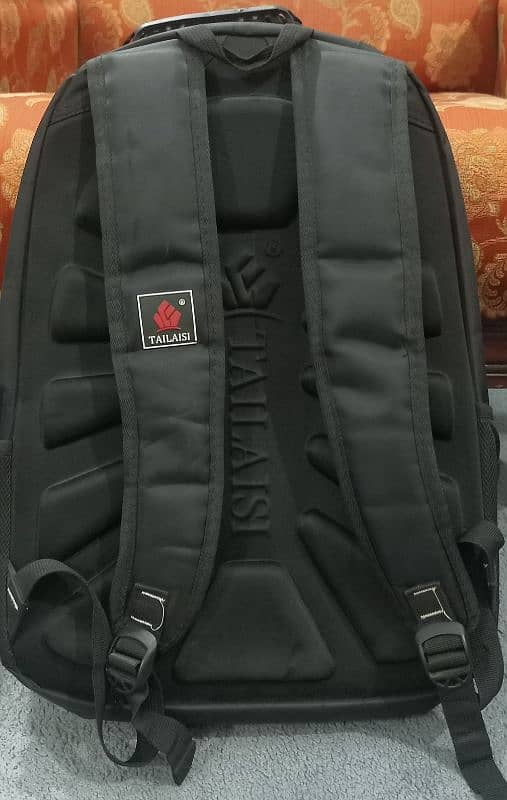 Selling brand new bag with good space(2 week used max) 1