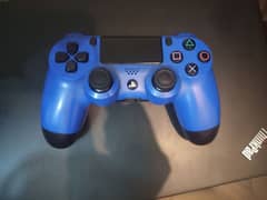 PS4 Original Wave Blue and Black Controllers