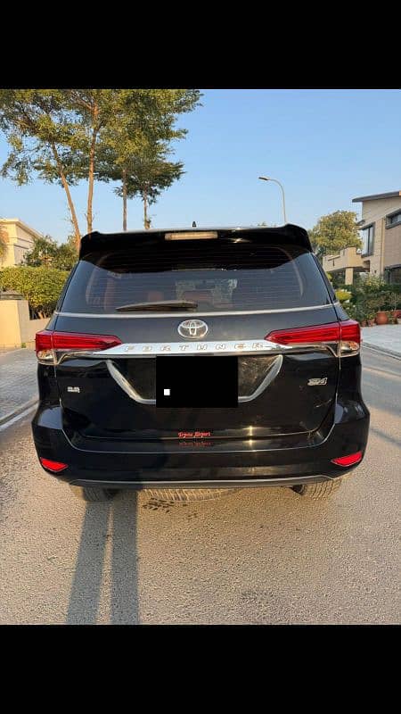 Toyota Fortuner Legender 2019 7