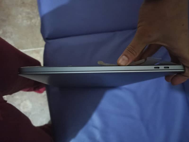 MacBook Pro 2019 (16-inch,  i9 ,1tb SSD) 5