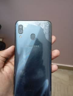 Samsung Galaxy A30