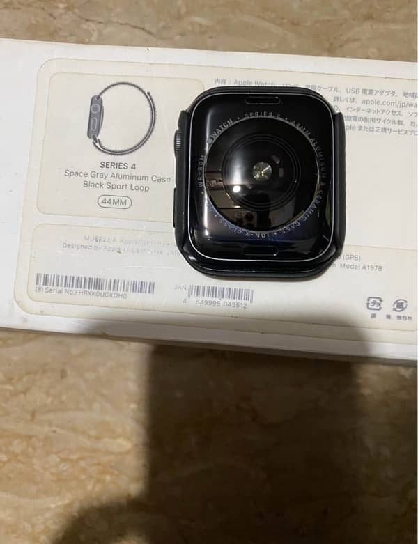 Apple Watch Series 4 44mm 1