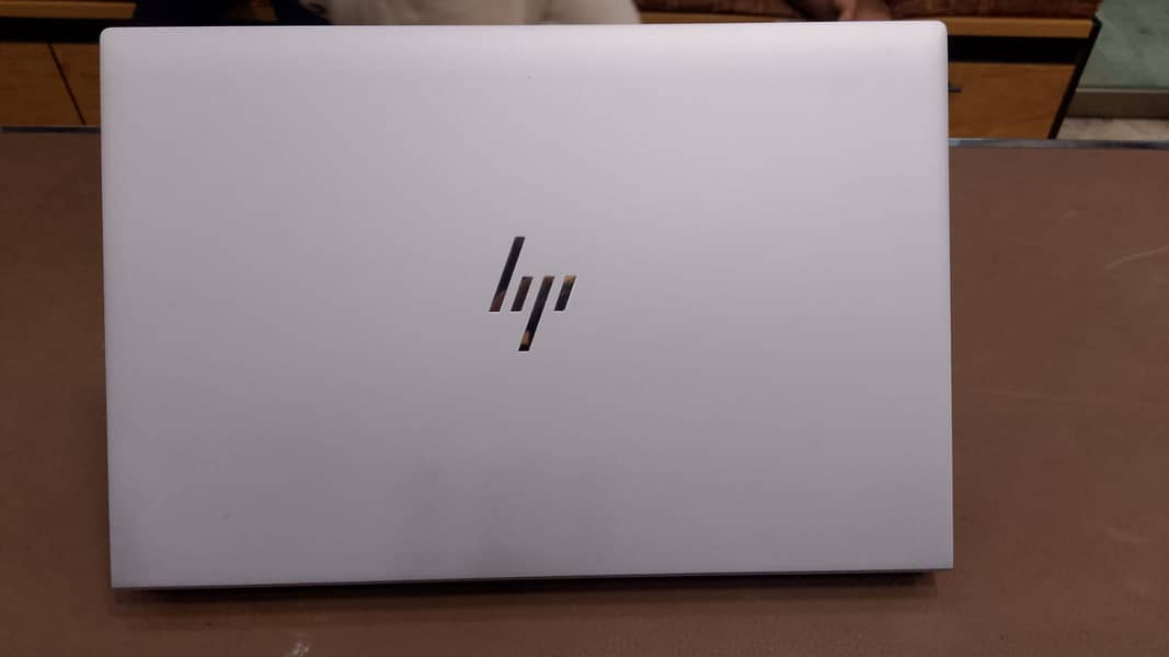 Hp 840 G8 i7, 11th Gen, 16gb DDR4, 1tb ssd NVME 2