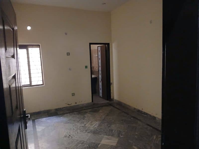 house for rent in sabzazar near lda school 6