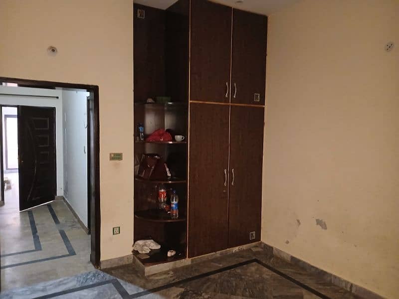 house for rent in sabzazar near lda school 9