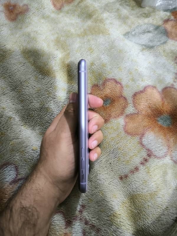 Iphone 11 64GB FU 4