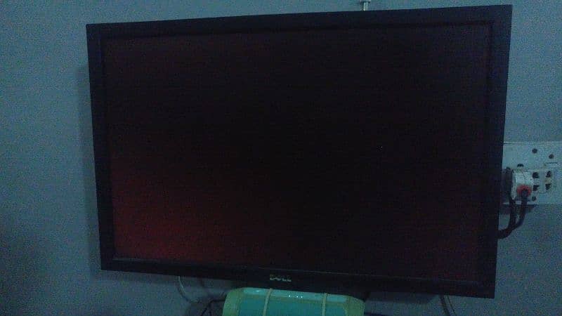 24 led Dell Monitor 1