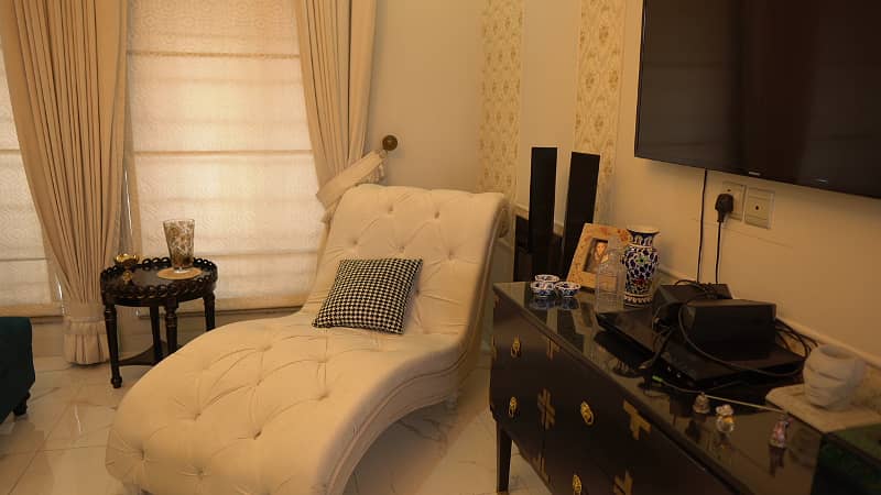 DHA Phase 8 Air Avenue , 10 MarlaBungalow, for Sale 16