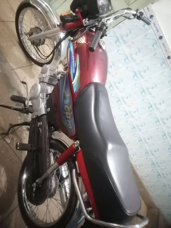 Honda cd 70 Red colour in mint candition 1