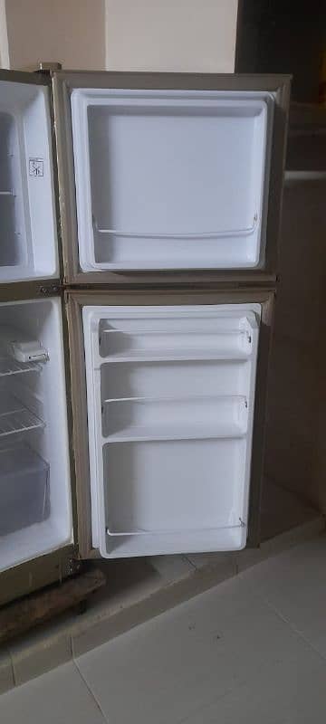 "REFRIGERATOR" 1