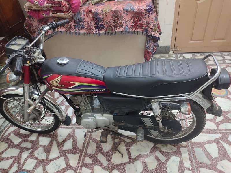 Honda 125 Red 1