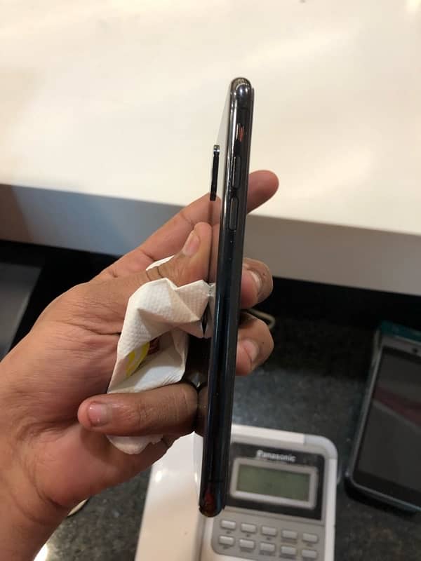 Iphone xs 10/10 condition waterpack all ok non pta 6