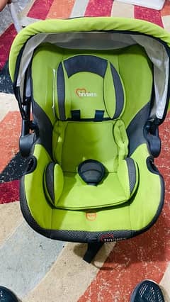 Tinnies original Car seat/ baby carrier /