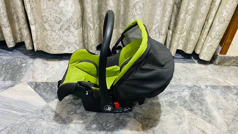 Tinnies original Car seat/ baby carrier / 5