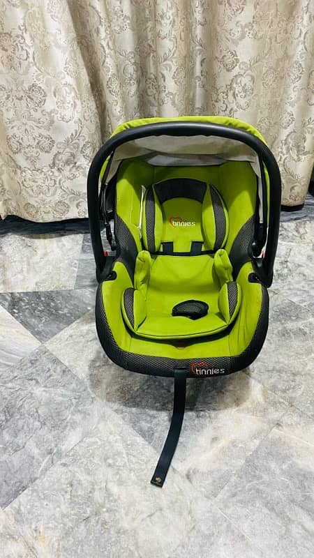 Tinnies original Car seat/ baby carrier / 6