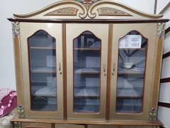 3 door glass almari good condition