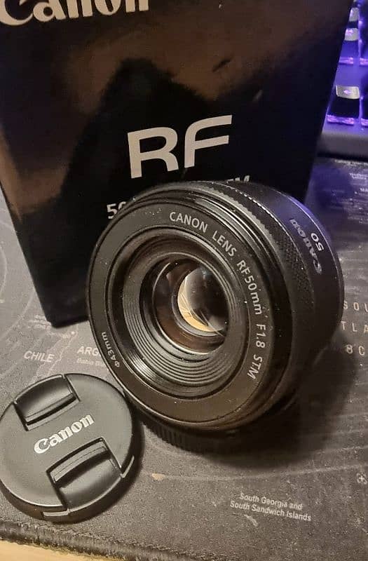 Canon RF 50mm f1.8 STM 1