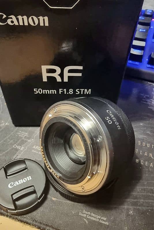 Canon RF 50mm f1.8 STM 2