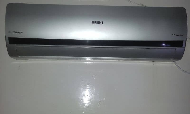 Silver Orient AC / DC inverter 0