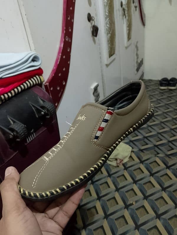 shoes new he bilkul size 41 number he 4