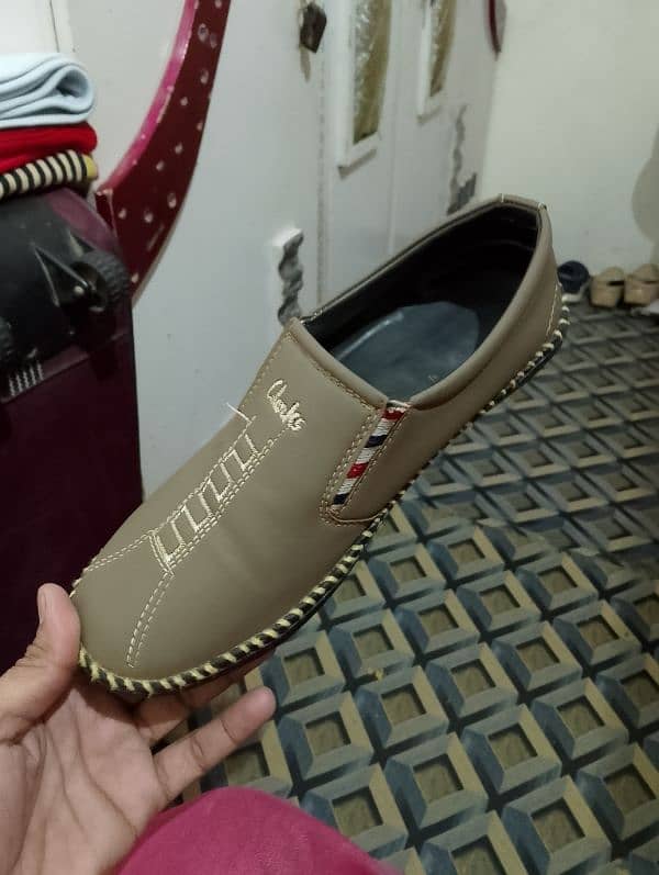 shoes new he bilkul size 41 number he 7