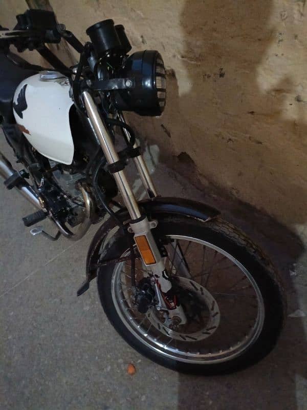 deluxe bike 125cc all ok only capy hn sat exchange possible 1