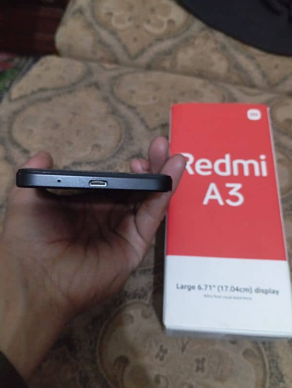 I m selling my phone redmi A3 (4 /64)phone:03476255122 5