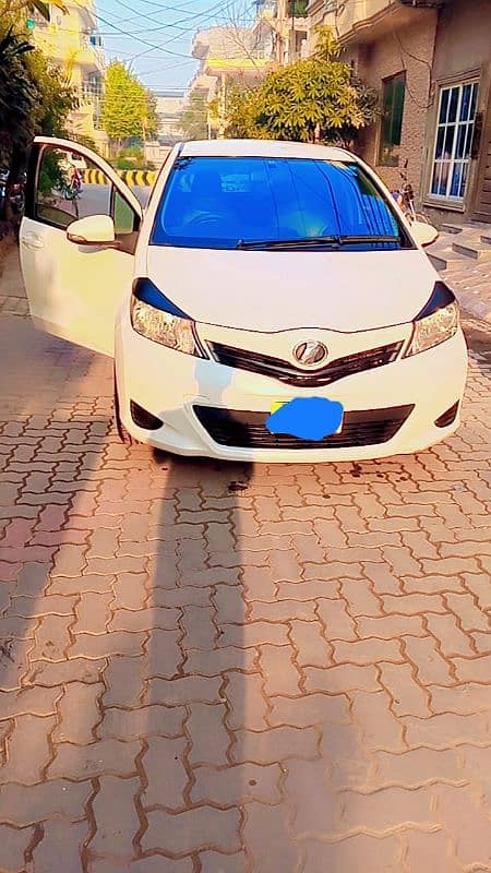 Toyota Vitz 2013/2015 2