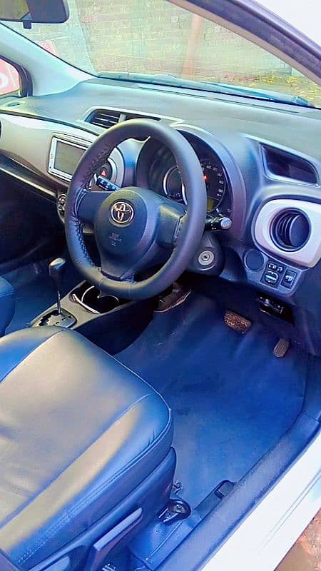 Toyota Vitz 2013/2015 7