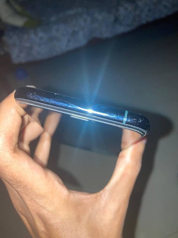 IPHONE 11 PRO 64 GB 3