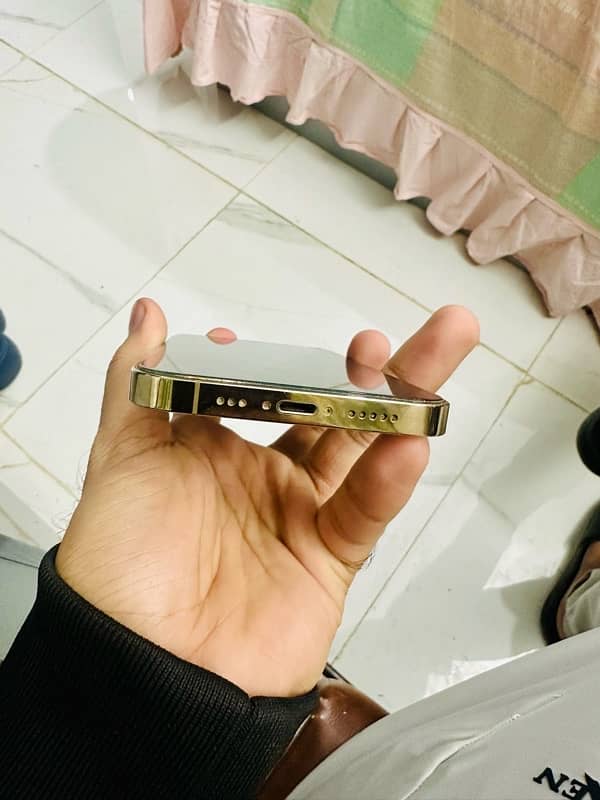 Iphone 12 Pro (NON PTA) 2