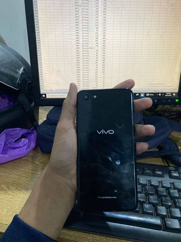 vivo y83 all ok ha 6/128 ram ha koi fault nhi ha 5